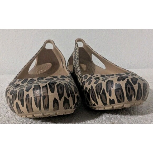 Crocs Kadee Womens Size 8 Ballet Flats Leopard Animal Print Slip On Shoes - Picture 3 of 12